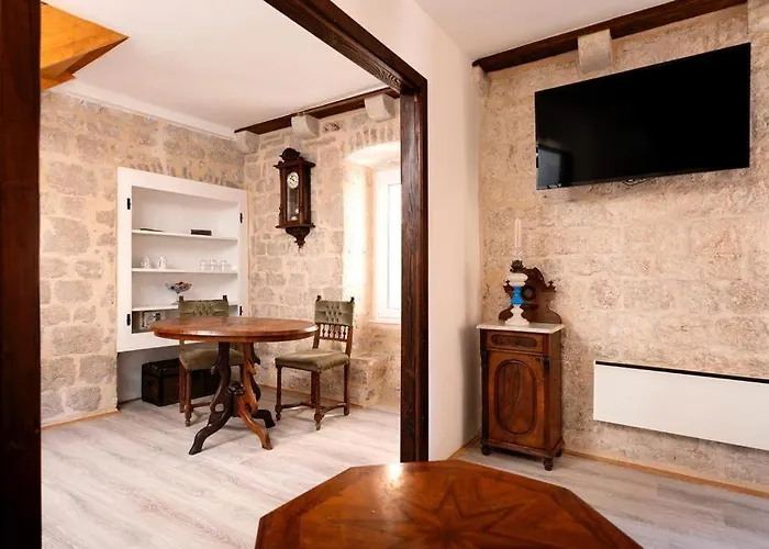 Golubica Stari Grad (Hvar)